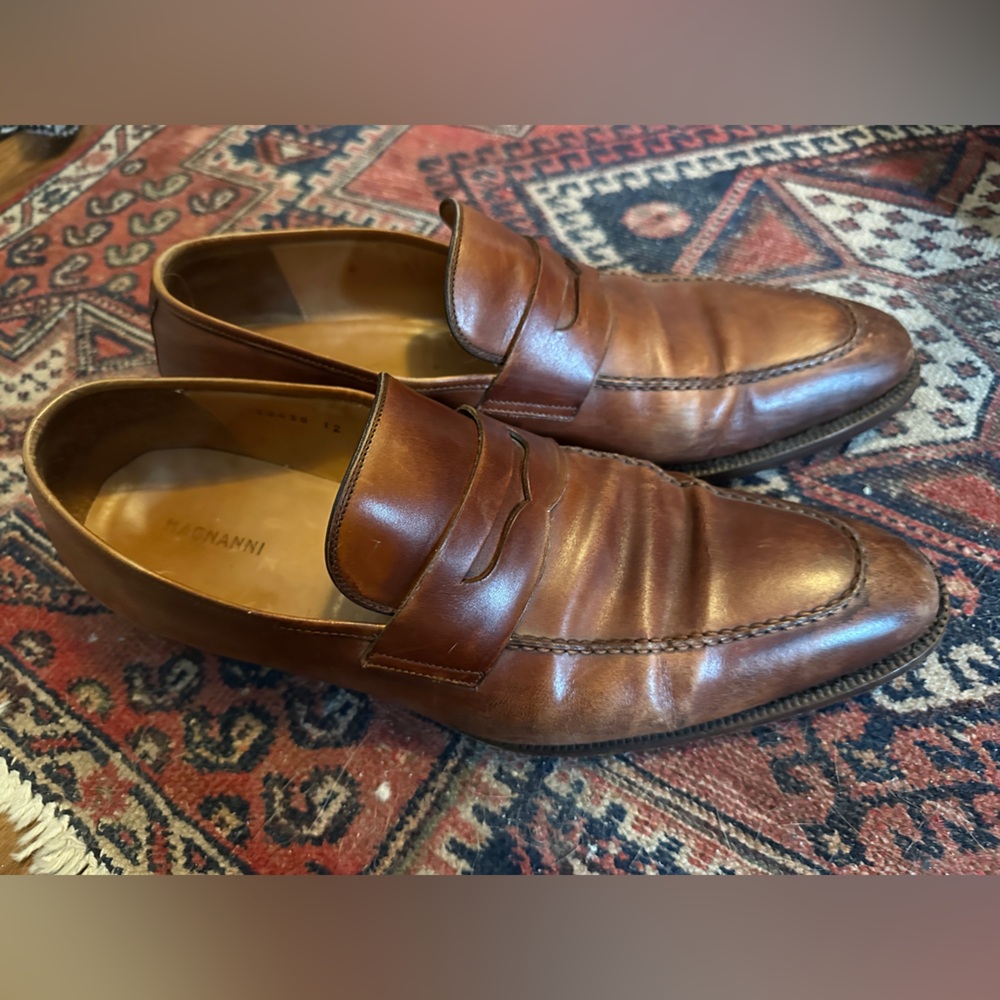 Magnanni Chestnut Leather Slip-On Loafers